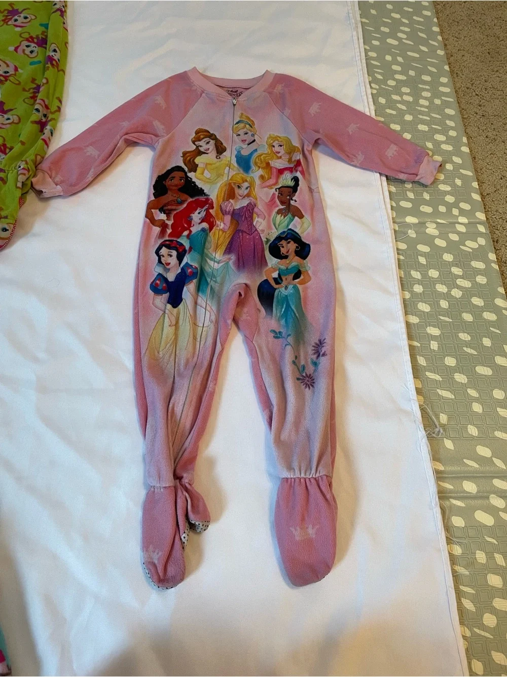 Garanimals, Gerber & Pink Disney Girls'‎ Zippered Footed One-Piece PJs, Size 3T